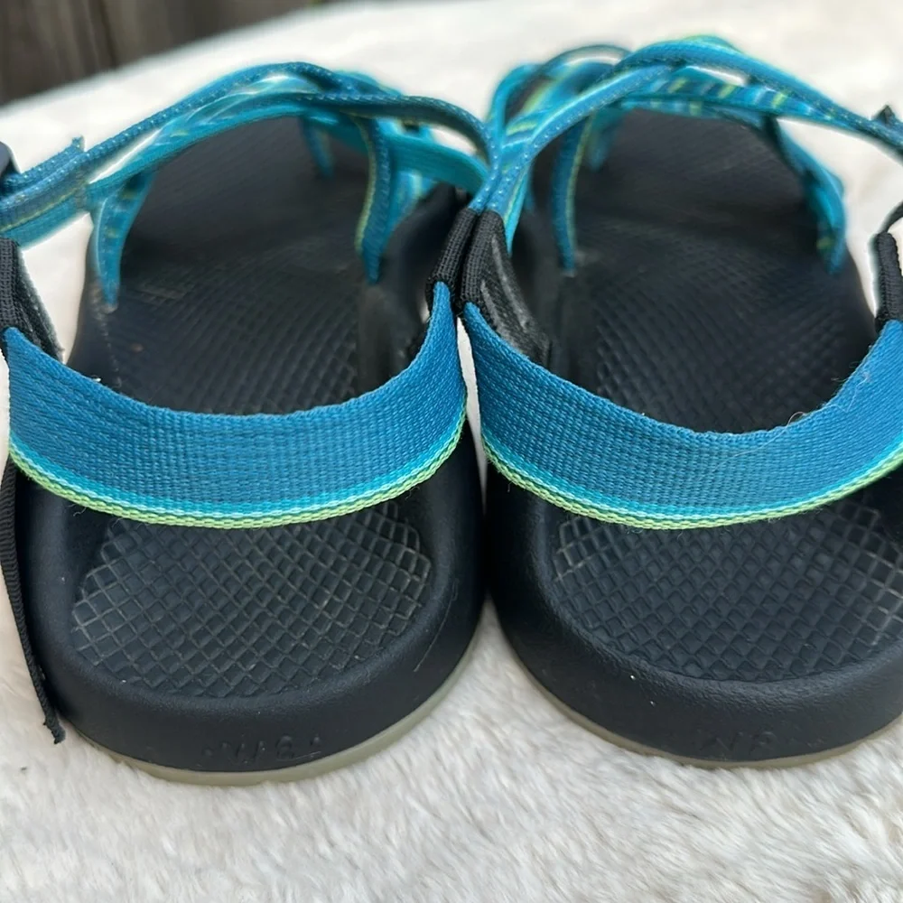 Chaco Turquoise and Black Adventure Sandals Size 8